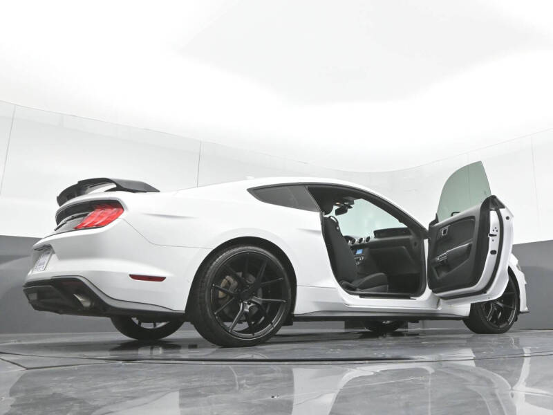 2020 Ford Mustang EcoBoost