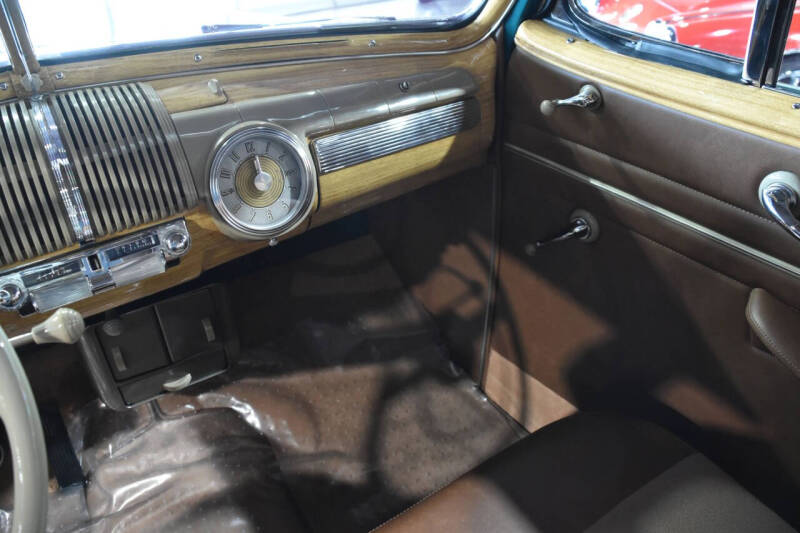 1947 Ford Super Deluxe