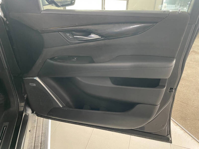2018 Cadillac Escalade ESV Platinum