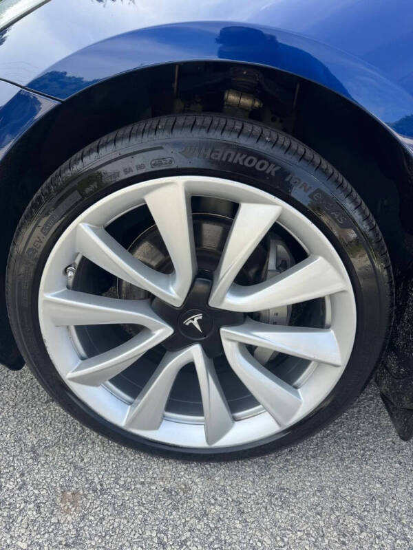 2020 Tesla Model 3 Long Range