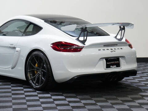 2016 Porsche Cayman GT4