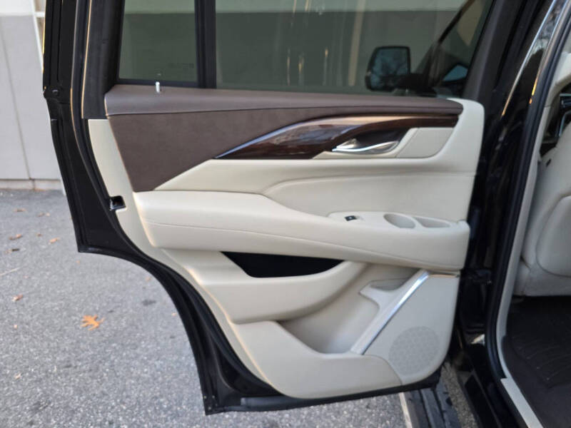 2017 Cadillac Escalade Premium Luxury