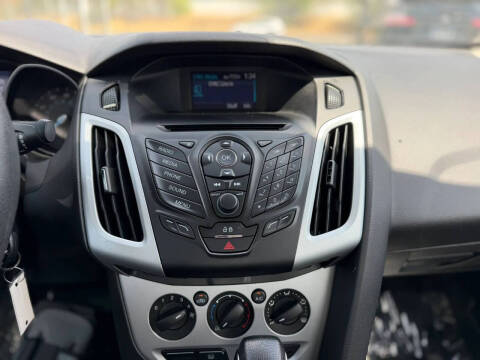 2013 Ford Focus SE
