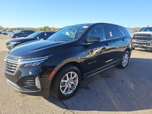 2022 Chevrolet Equinox LT's photo