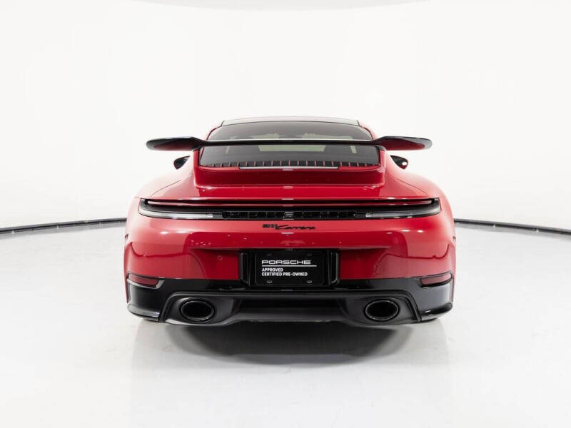 2025 Porsche 911 Carrera