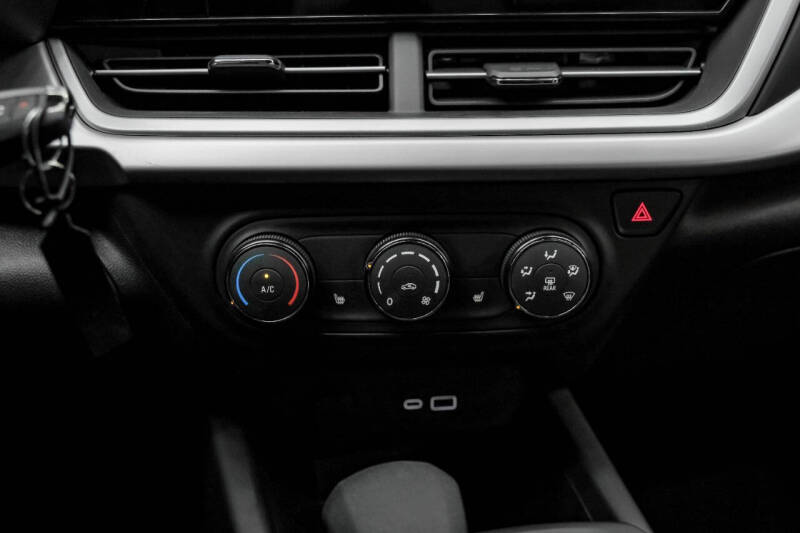 2024 Chevrolet Trax RS