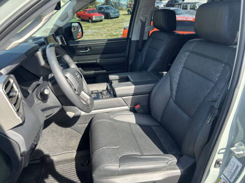 2023 Toyota Sequoia SR5