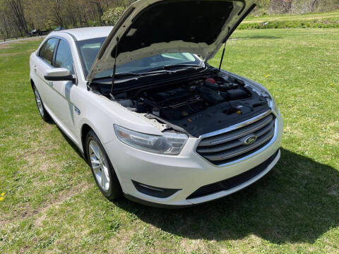 2014 Ford Taurus SEL