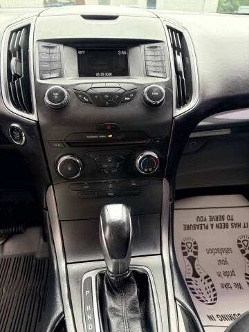 2015 Ford Edge SE