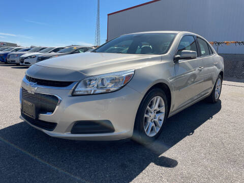 2015 Chevrolet Malibu for sale at BELOW BOOK AUTO SALES in Idaho Falls ID