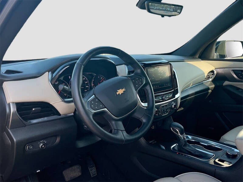 2023 Chevrolet Traverse Premier