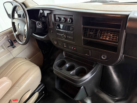 2017 Chevrolet Express 2500