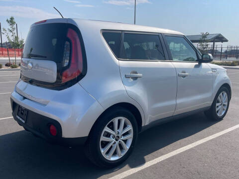 2018 Kia Soul +