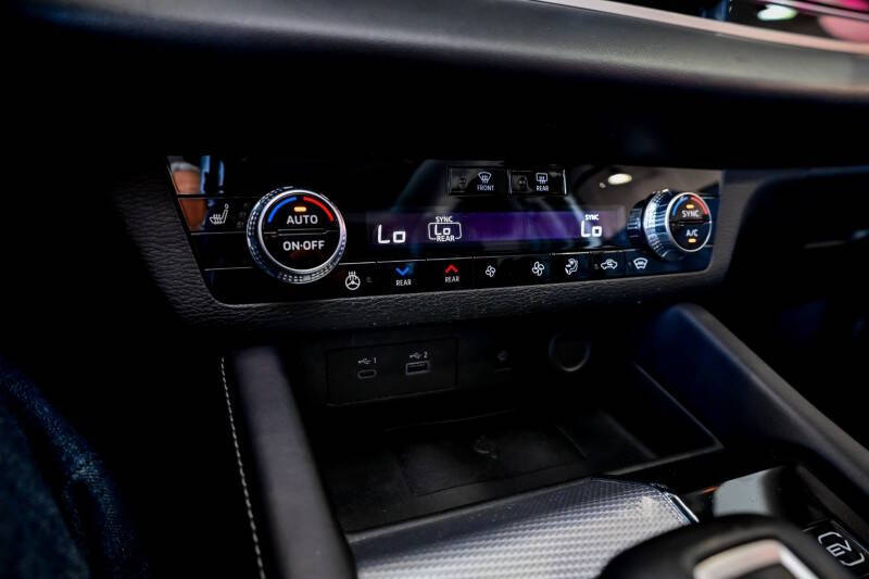 2023 Mitsubishi Outlander PHEV 40th Anniversary