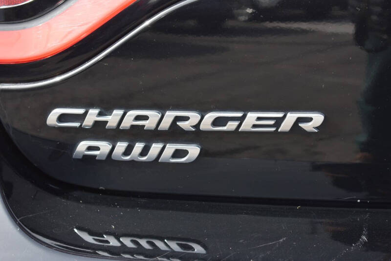 2017 Dodge Charger SE