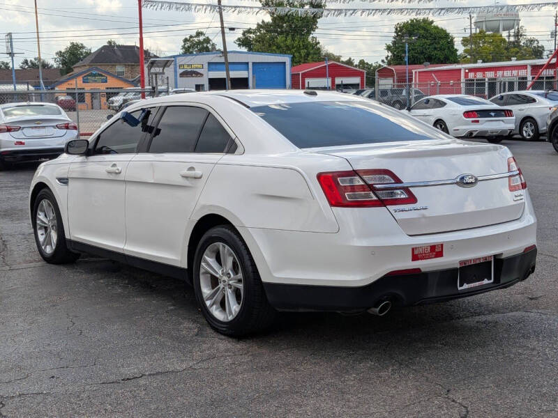 2013 Ford Taurus SEL