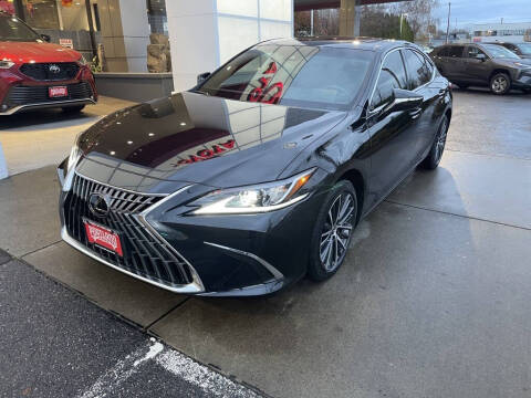 2023 Lexus ES 250