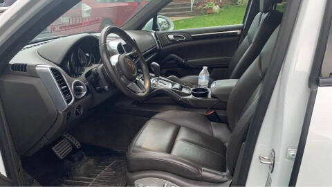 2017 Porsche Cayenne S E-Hybrid