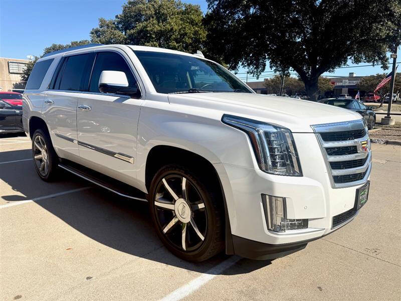 2016 Cadillac Escalade Luxury Collection