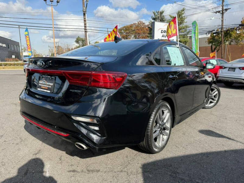 2021 Kia Forte GT Line