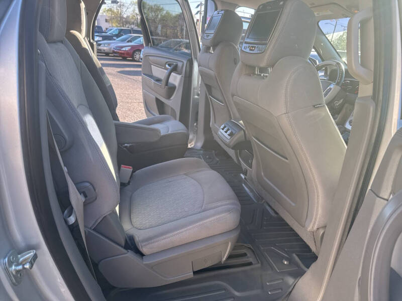 2015 GMC Acadia SLE-2