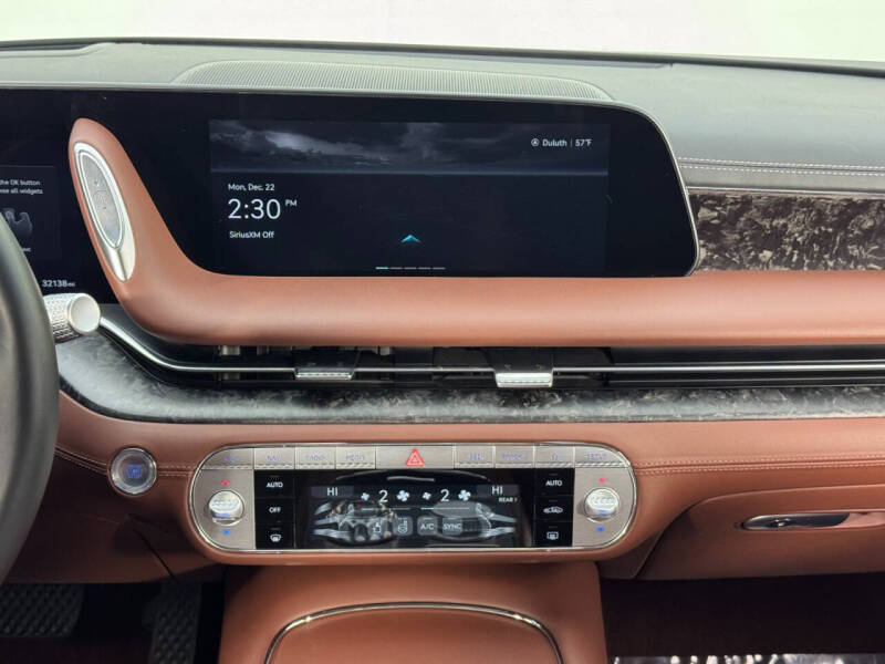 2024 Genesis G90 3.5T e-Supercharger