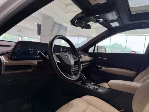 2024 Cadillac XT4 Luxury