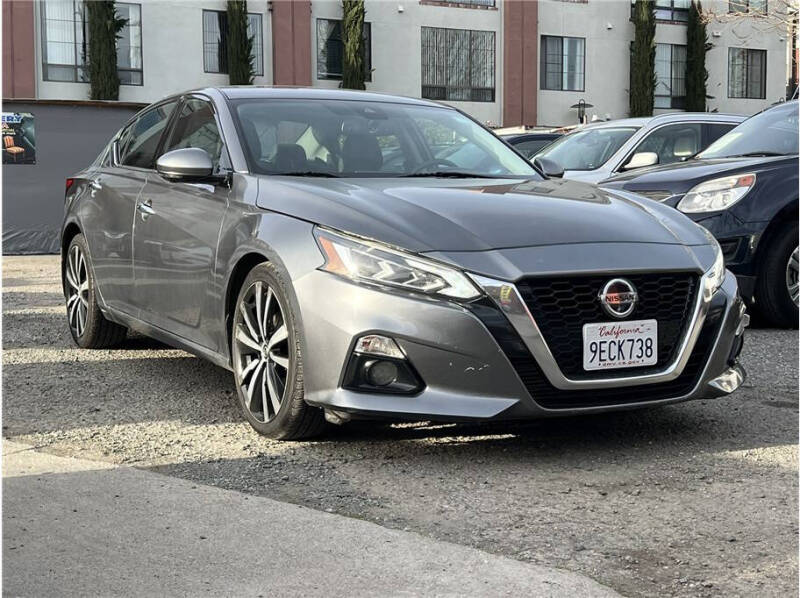 2020 Nissan Altima 2.0 Platinum