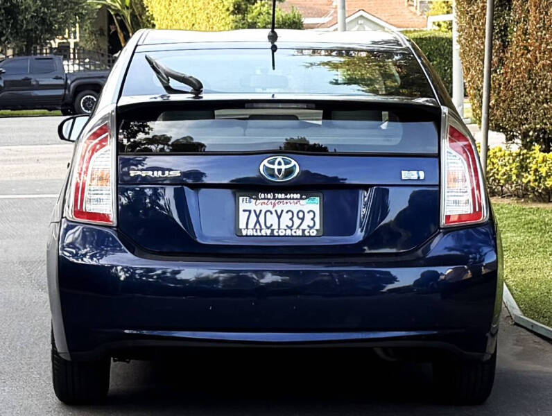 2012 Toyota Prius Two