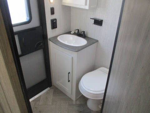 2022 Forest River Puma 32BHQS