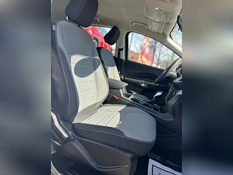 2019 Ford Escape S