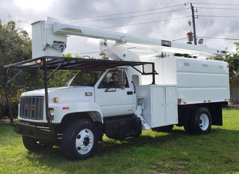 2002 GMC C7500 for sale at American Trucks and Equipment in Hollywood FL