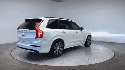 2022 Volvo XC90 Recharge T8 R-Design
