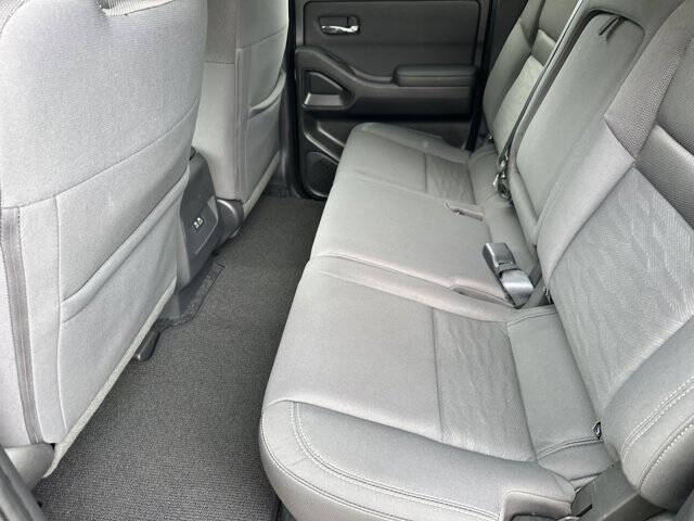 2022 Nissan Frontier SV