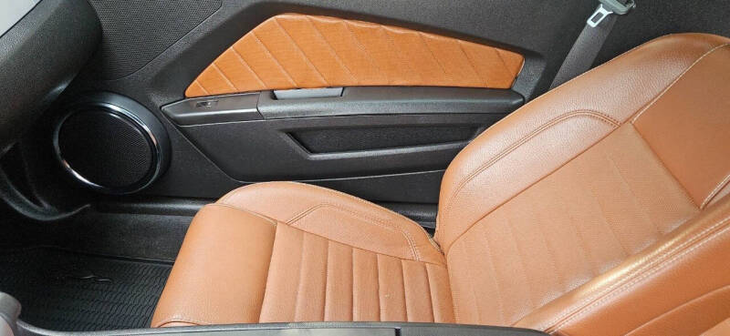 2011 Ford Mustang V6 Premium