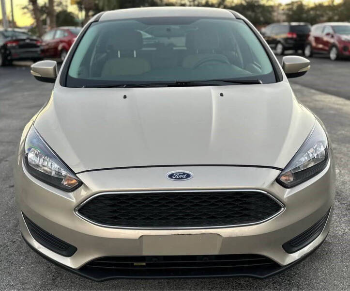 2017 Ford Focus SE photo 8