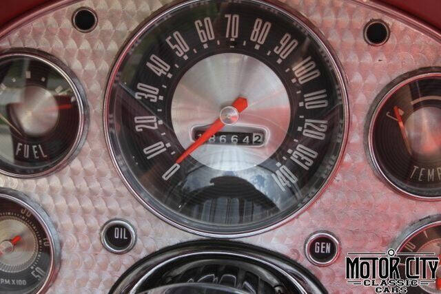 1957 Ford Thunderbird