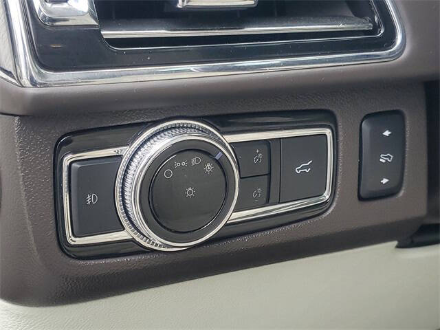 2018 Lincoln Navigator Black Label