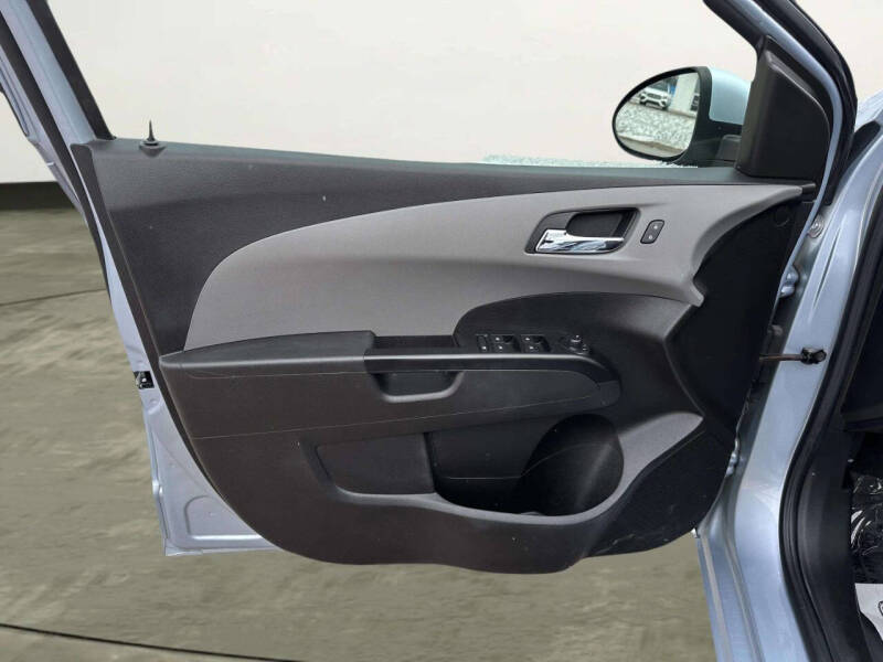 2018 Chevrolet Sonic LT Auto