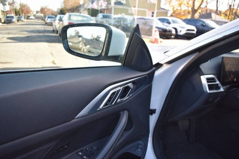 2025 BMW 4 Series 430i