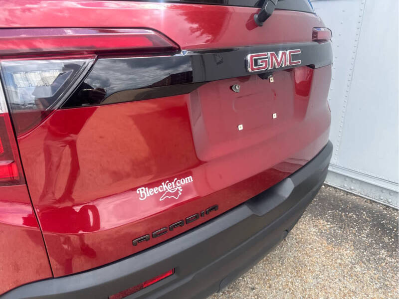 2023 GMC Acadia SLE
