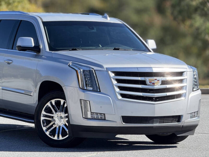 2016 Cadillac Escalade Standard