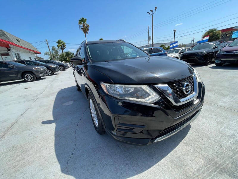 2017 Nissan Rogue SV