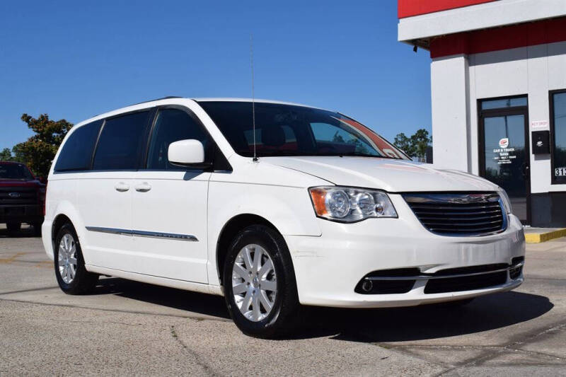 2013 Chrysler Town and Country Touring
