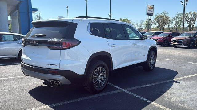 2025 GMC Acadia Elevation