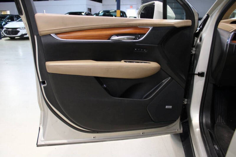 2017 Cadillac XT5 Platinum