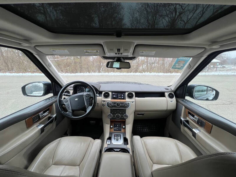 2016 Land Rover LR4 HSE LUX