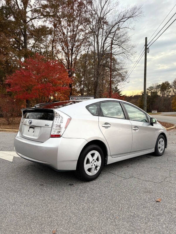2010 Toyota Prius III