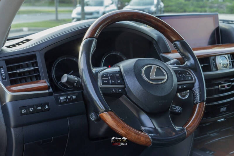 2018 Lexus LX 570 Three-Row