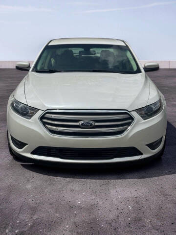 2015 Ford Taurus SEL